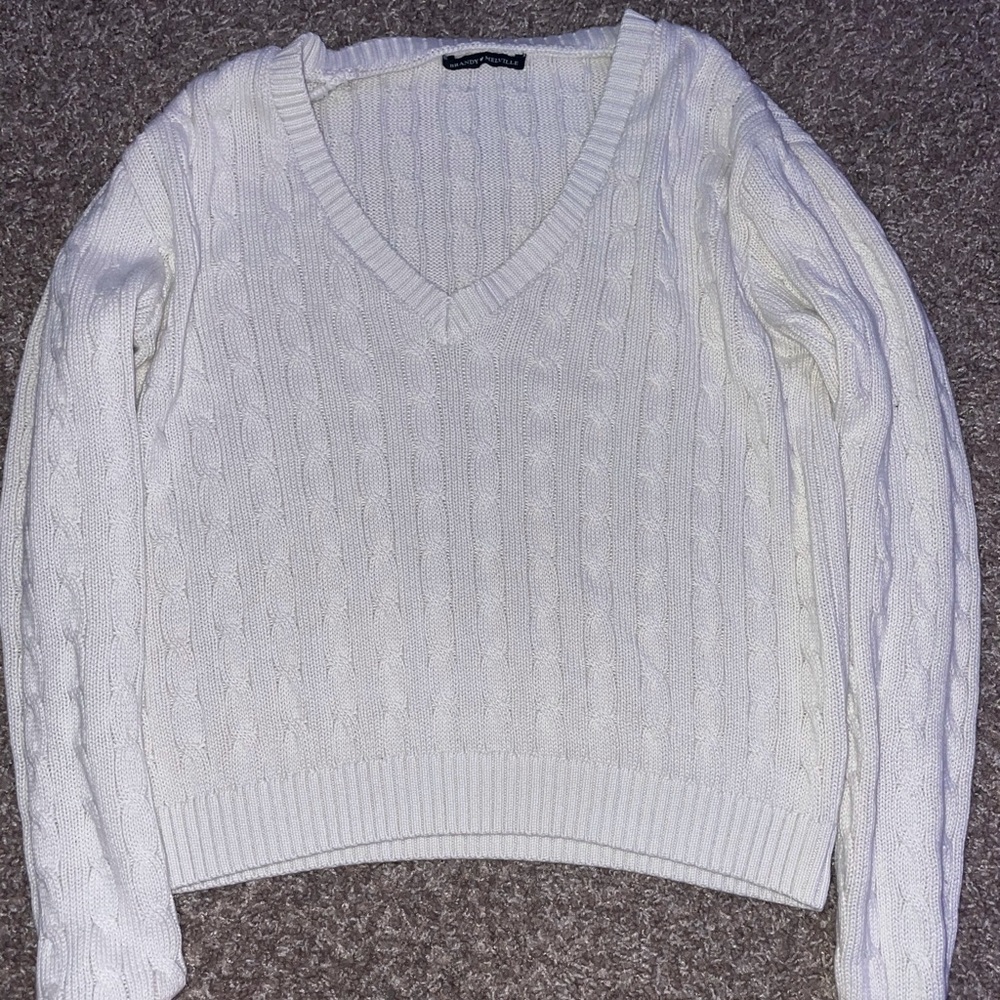 White brandy Melville Leigh sweater